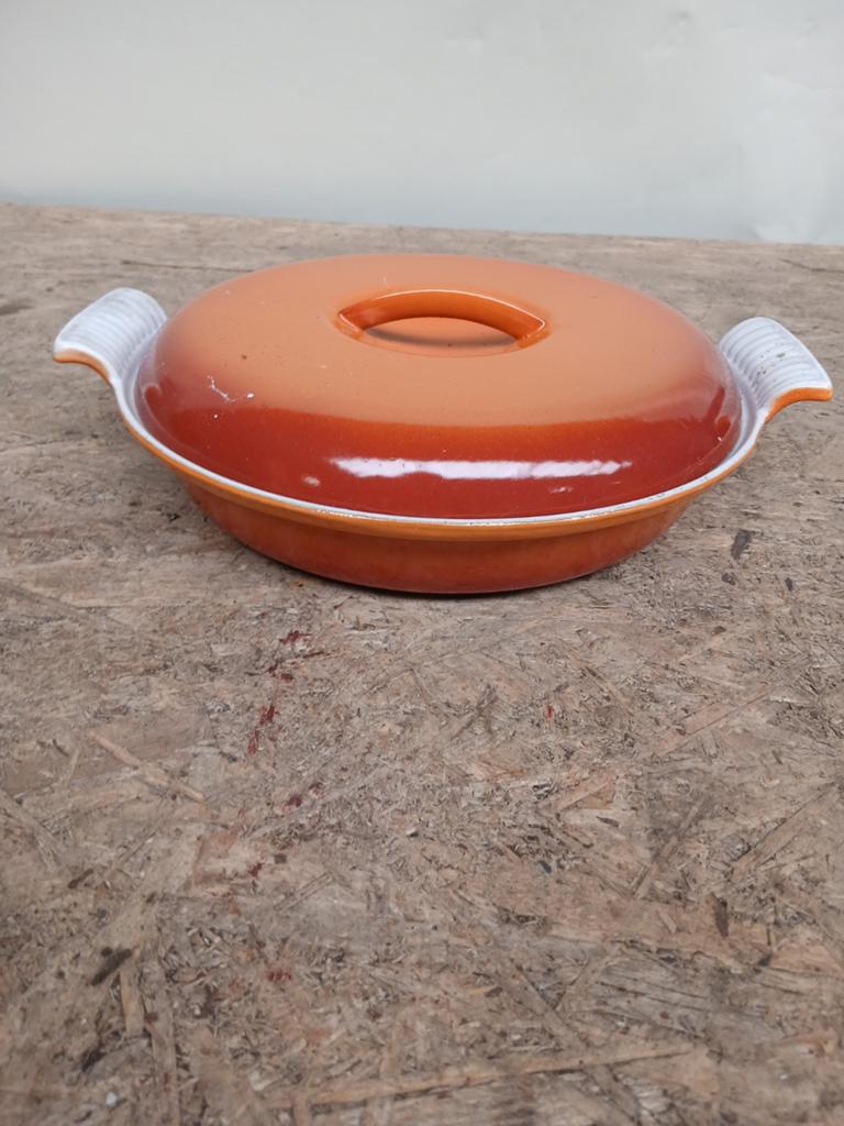 Vintage oranje emaille ovenschaal gietijzerl 27 cm, Onbekend, Ophalen of Verzenden, Metaal, Onbekend
