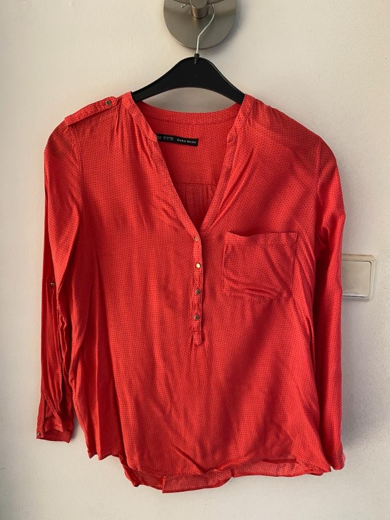 Rode blouse met zwarte stipjes Zara, maat M, Maat 38/40 (M), Zara, Ophalen of Verzenden, Gedragen