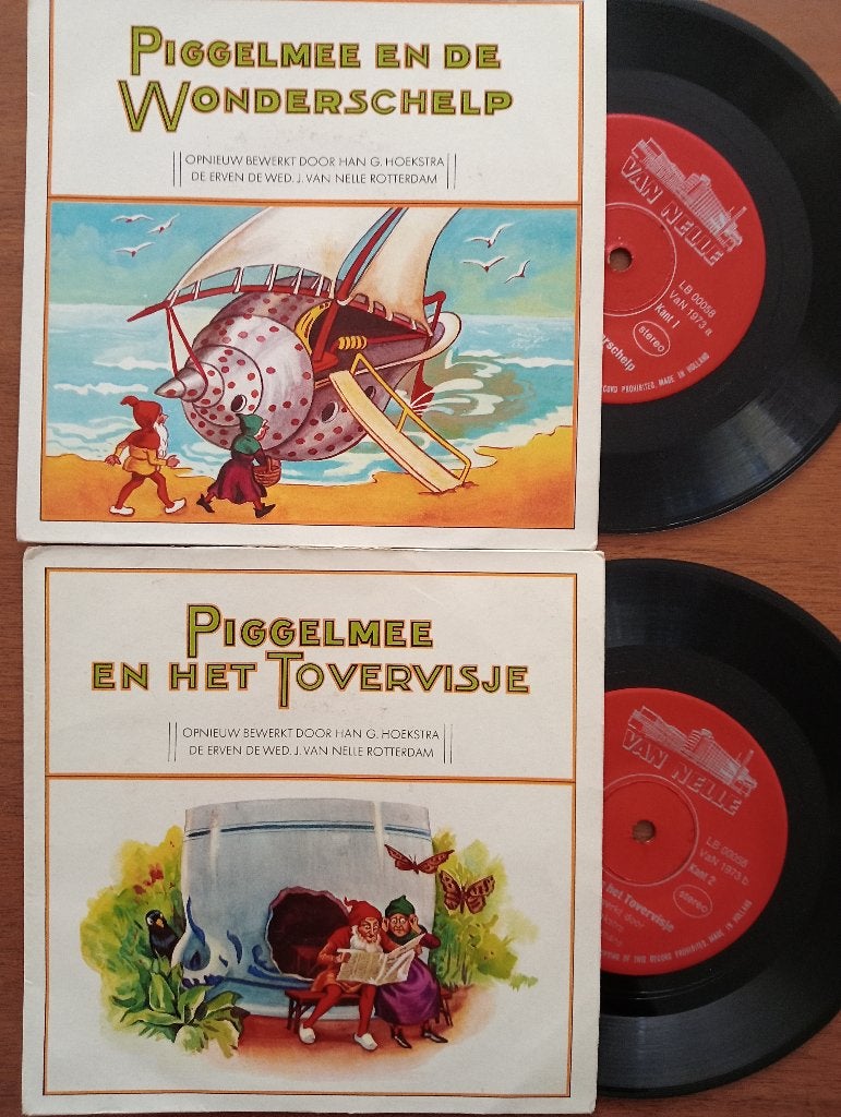 In 1 koop 2 Piggelmee Singles (Van Nelle), Fotohoes, Ophalen of Verzenden, Gebruikt, Kinderen en Jeugd