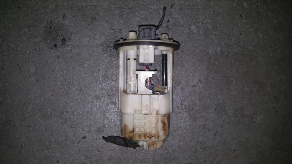 Opvoerpomp Mitsubishi Outlander 2.0 16v 2005, Ophalen of Verzenden