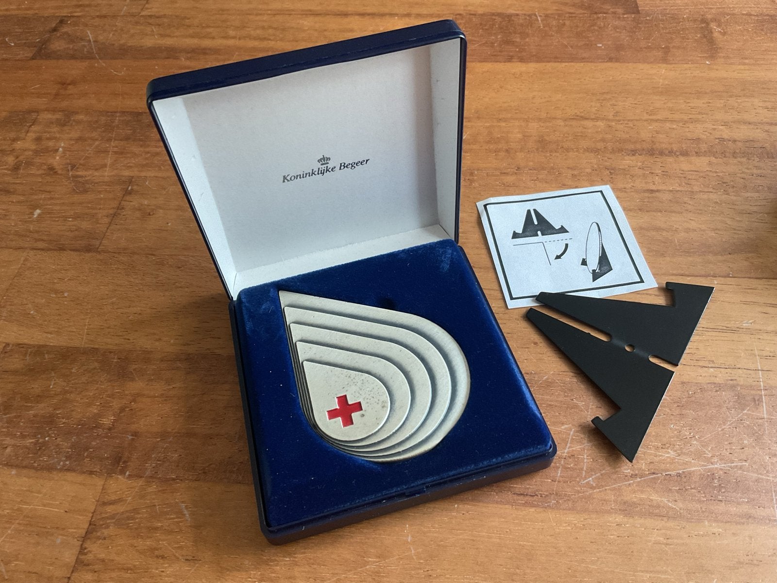Koninklijke Begeer Bloedgeef Medaille - 60 Maal , Sanquin, Ophalen of Verzenden, Zo goed als nieuw
