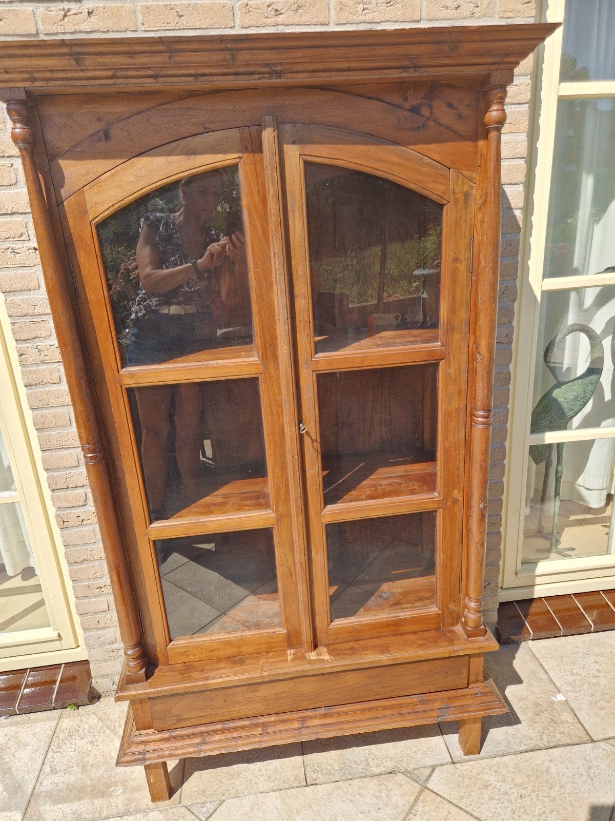 Oud Indonesische Vitrinekast - 170x90x40 cm, Ophalen, Gebruikt, Met deur(en), Glas