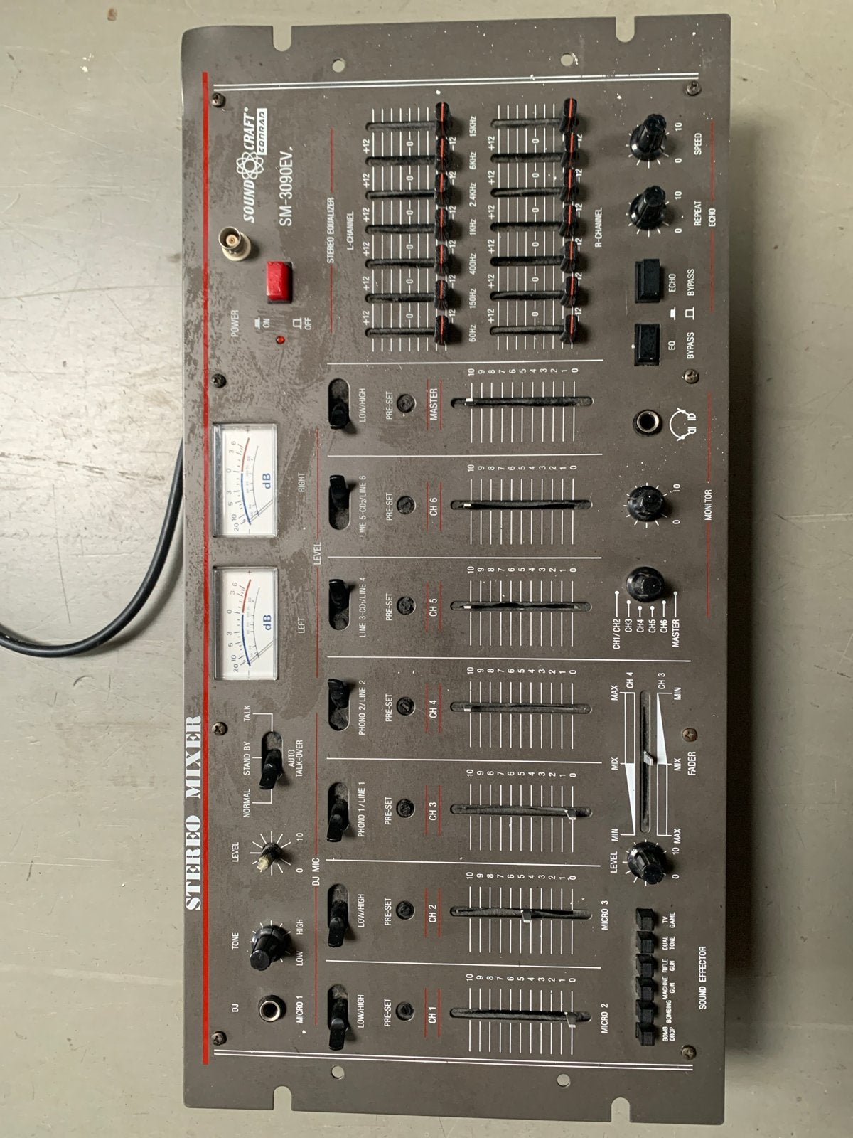 Soundcraft Conrad SM-3090EV Stereo Mixer, 1947KT, Gebruikt, Kringloopafrika@gmail.com, Microfooningang