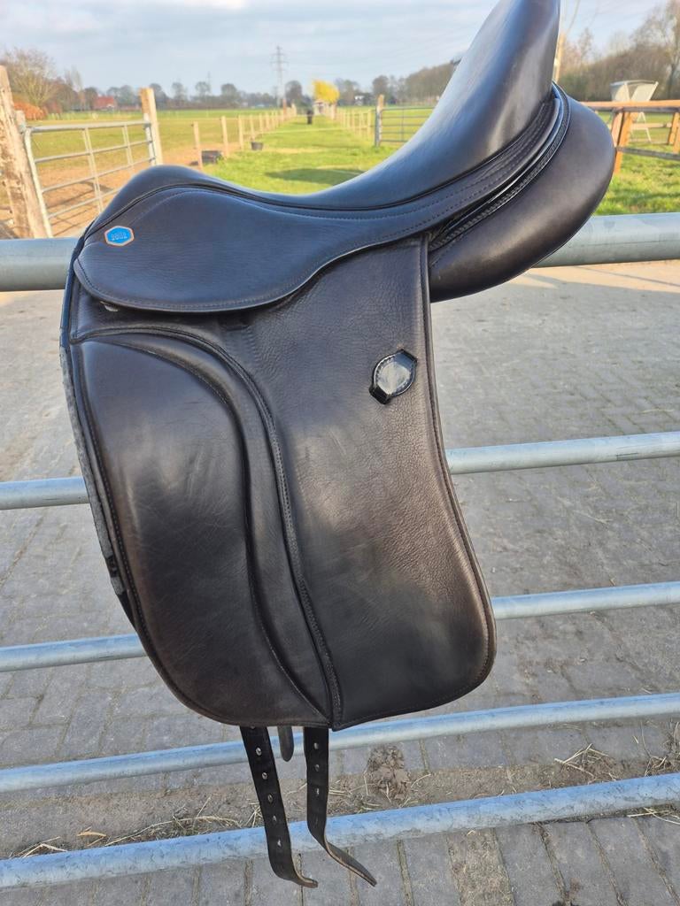 Sella Rien 18 inch medium boom, Dieren en Toebehoren, Paarden en Pony's | Zadels, Ophalen of Verzenden, Gebruikt, Dressuur