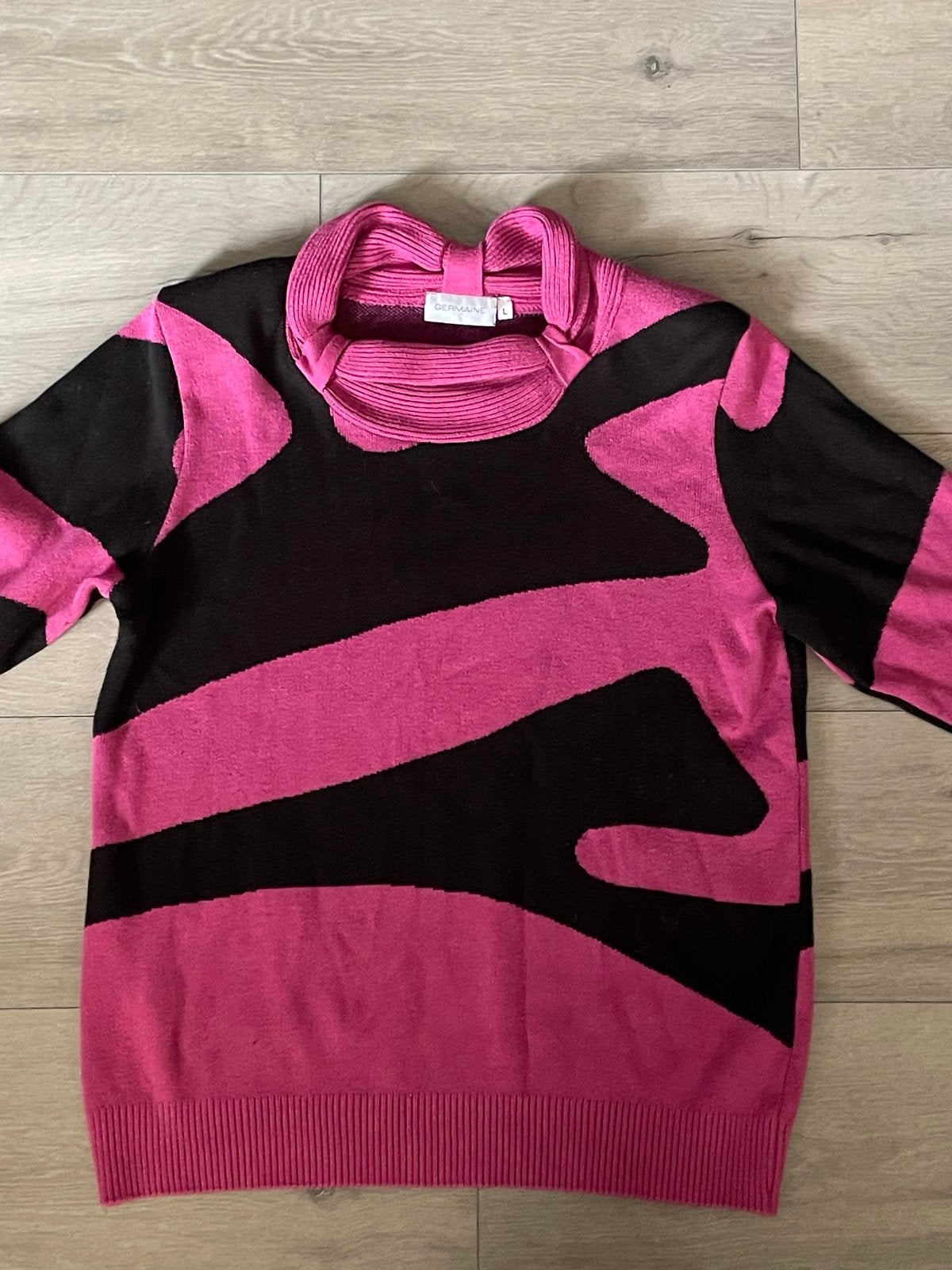 Germaine trui roze/zwart maat L, Ophalen of Verzenden, Gedragen, Maat 42/44 (L), Roze