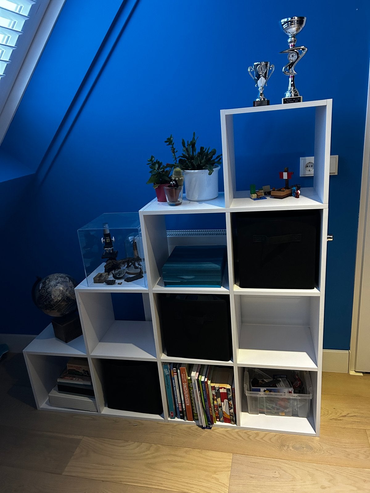 Witte vakkenkast 130x130x30 cm met 3 zwarte opbergboxen, Huis en Inrichting, Ophalen, Met plank(en), Gebruikt, 100 tot 150 cm