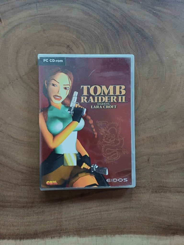 PC CD-ROM - Tomb Raider - Starring Lara Croft, Spelcomputers en Games, Games | Pc, 1 speler, Ophalen, Zo goed als nieuw, Avontuur en Actie