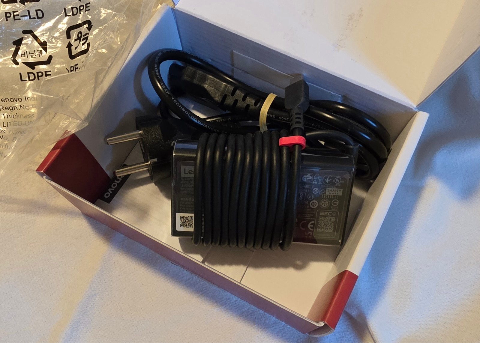 Lenovo Usb-C 65W charger, Computers en Software, Laptop-opladers, Ophalen of Verzenden, Nieuw