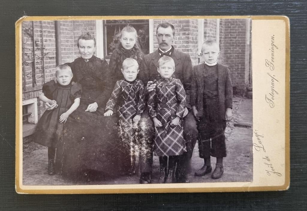 Prachtige antieke CDV gezin fotograaf Joël de Jong Groningen, Verzamelen, Foto's en Prenten, Ophalen of Verzenden, Voor 1940, Gebruikt