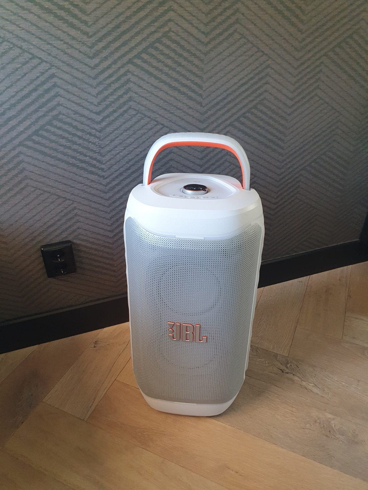 JBL PartyBox 130   White edition   -WEEK UIT DE DOOS-, Audio, Tv en Foto, Luidsprekers, Ophalen, JBL, Overige typen, Zo goed als nieuw