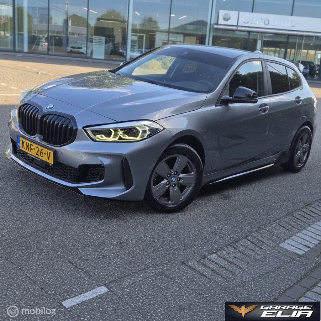 BMW 1-serie 118i M Sport Business | NAV | Camera| Automaat, Auto's, Gebruikt, Met garantie (alle), Bedrijf, 19 km/l