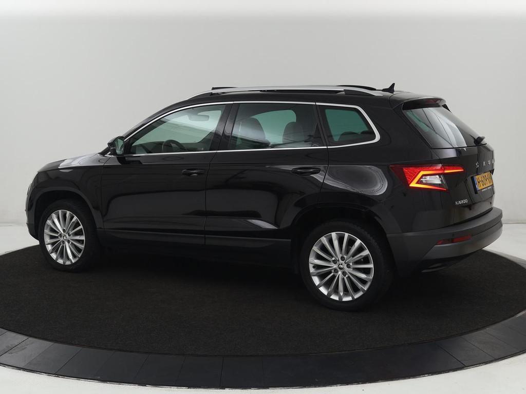 Skoda Karoq 1.5 TSI Business Edition | Panoramadak | Leder |, Auto's, Skoda, 4 cilinders, 150 pk, Automatische klimaatregeling
