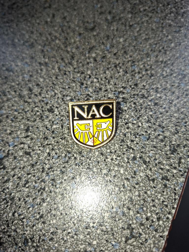 NAC badge op kleding, Maat XS of kleiner, Ophalen of Verzenden, Nieuw, Clubaccessoires