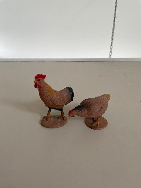 2 x vintage kleine plastic kip en haan. Kippetje., Ophalen, Gebruikt, Jongen of Meisje