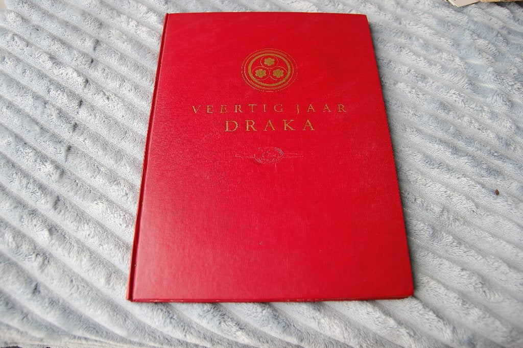 Veertig jaar Draka, Ophalen of Verzenden, Gelezen