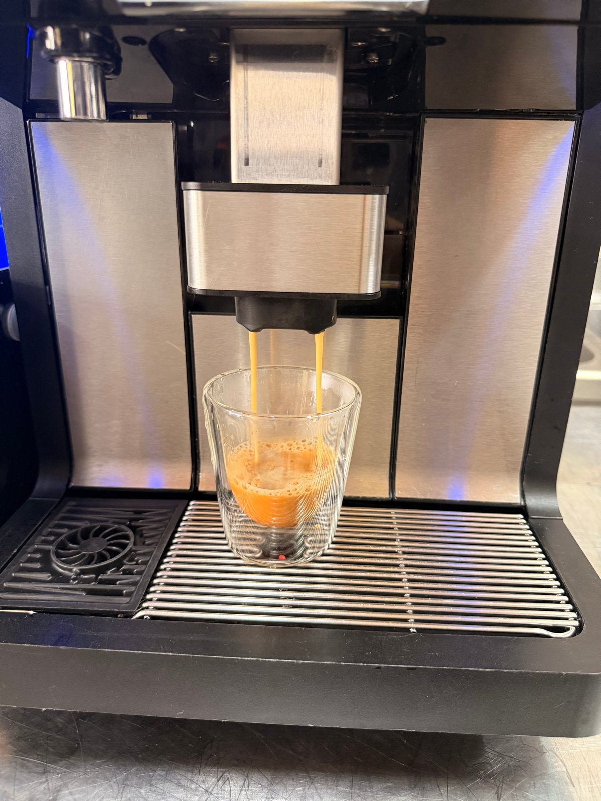 Foto 9 van WMF 5000 S+ Dynamic Milk – Complete set met Cup&Cool - 230V