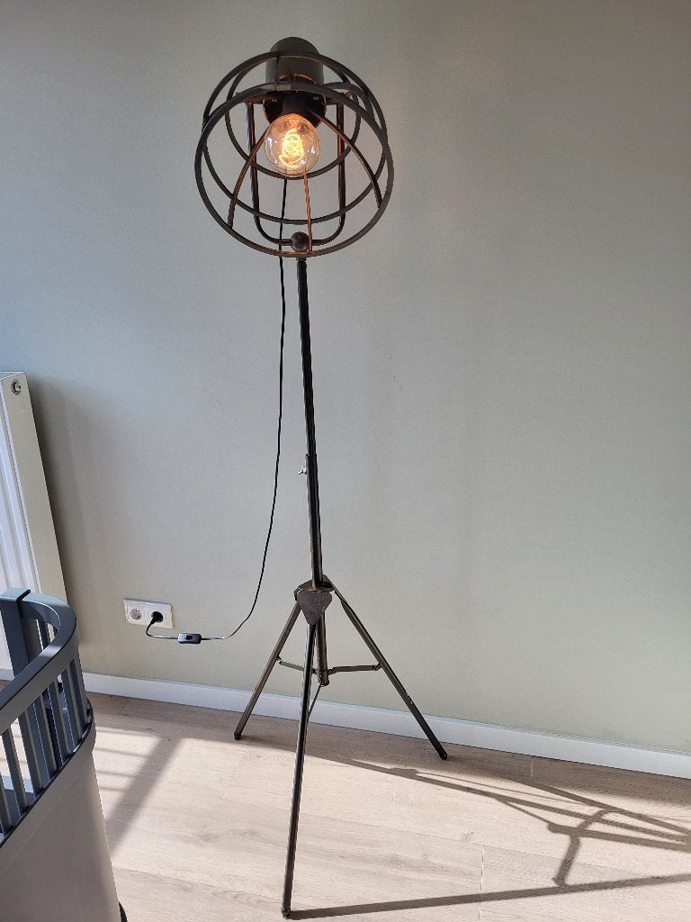 Industriële vloerlamp, Ophalen, Zo goed als nieuw, Metaal, 150 tot 200 cm