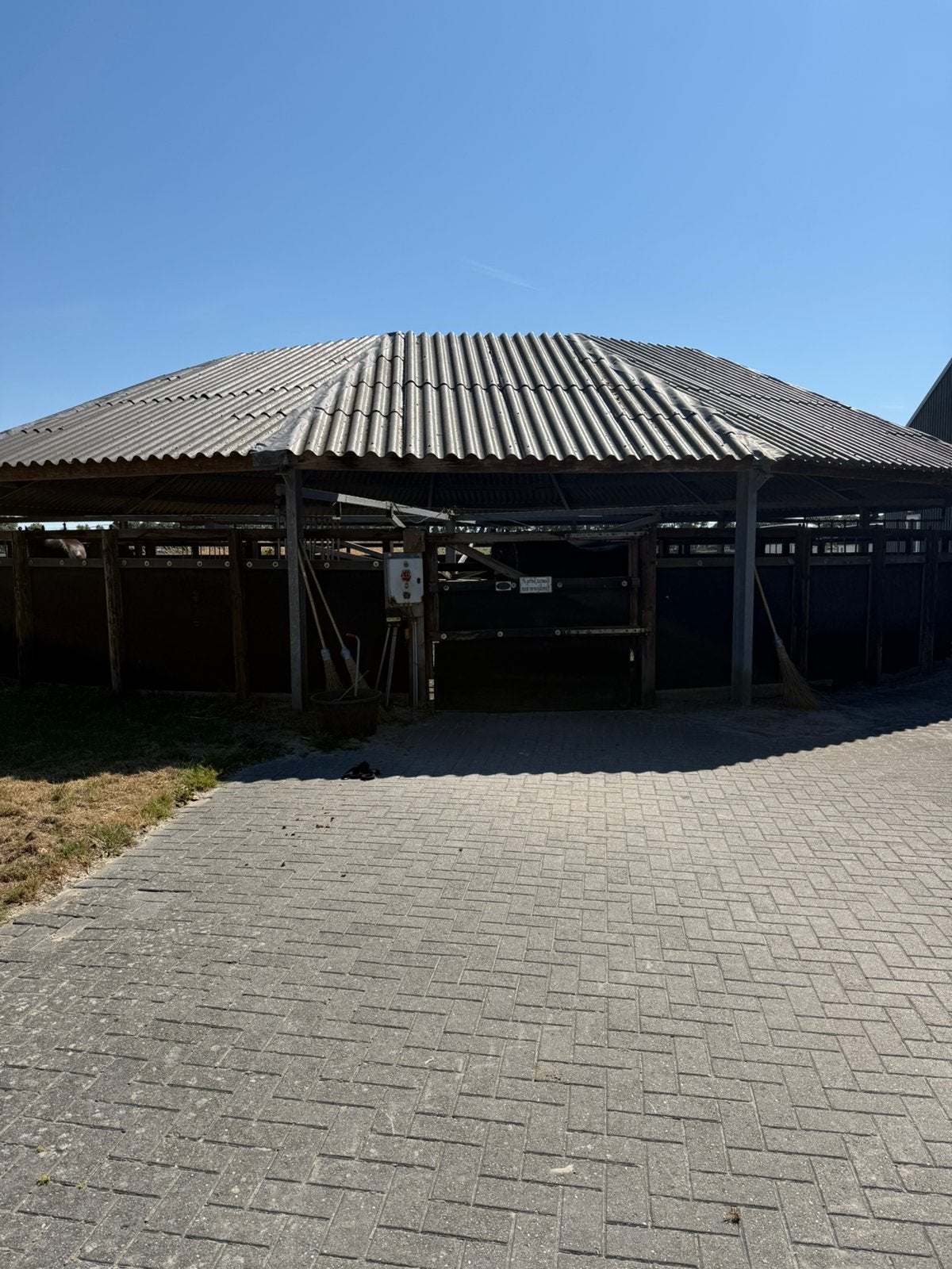 Stapmolen zonder overkapping/omheining