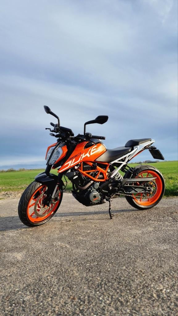 KTM Duke 390, Akrapovic uitlaat!! A2 rijbewijs geschikt, Motoren, 400 cc, Gebruikt, KTM, Particulier