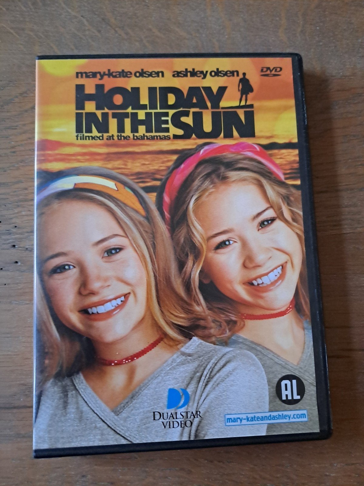 dvd, Holiday in the Sun - Mary-Kate & Ashley Olsen, Engels, Alle leeftijden, Nederlands, Ophalen of Verzenden