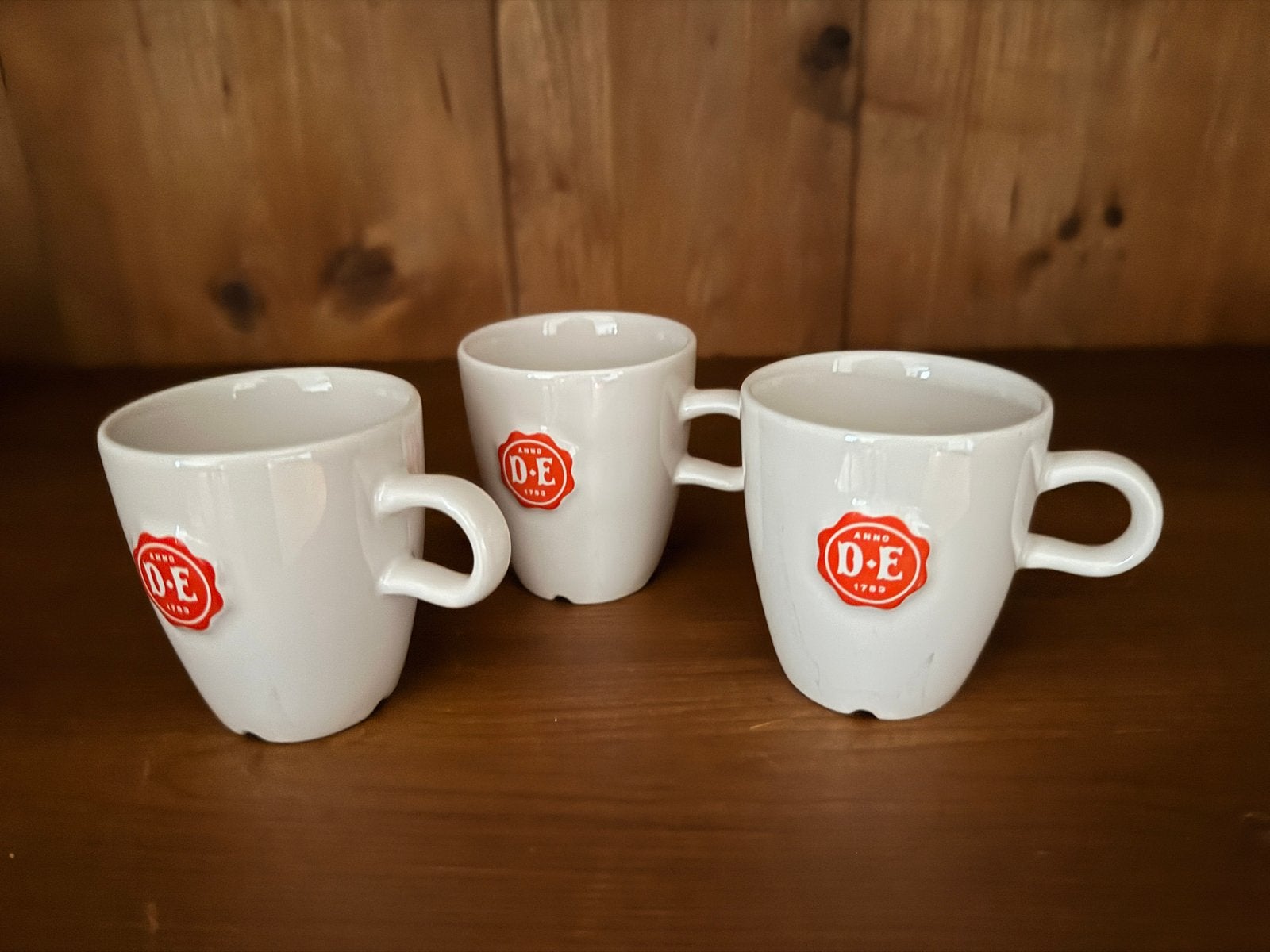 3 Douwe Egberts koffiekopjes, Huis en Inrichting, Gebruikt, Overige merken, Keramiek, Ophalen of Verzenden