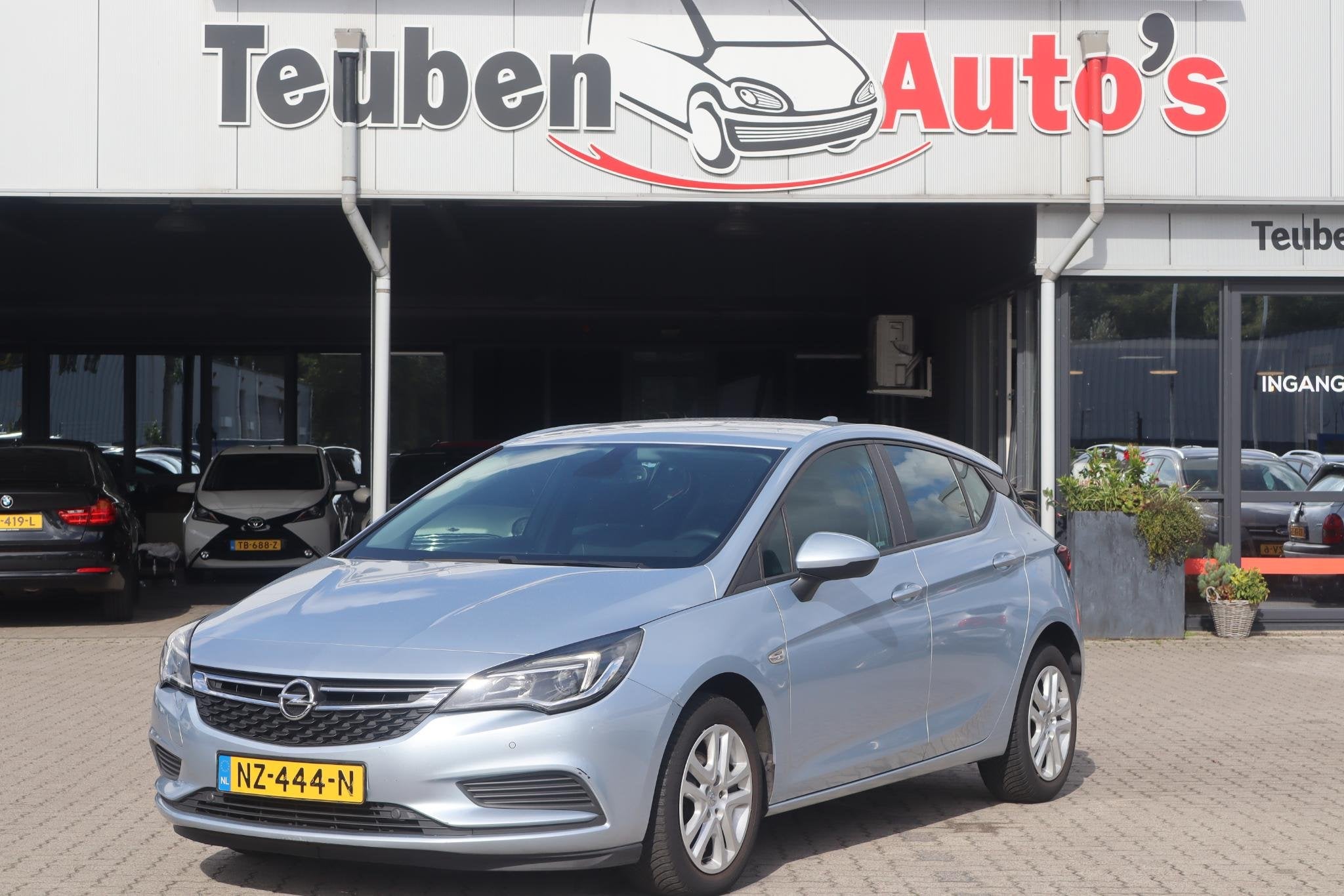 Opel Astra 1.0 Online Edition Camera, Navigatie, Apple Carpl, Auto's, Stof, Gebruikt, Euro 6, 610 kg