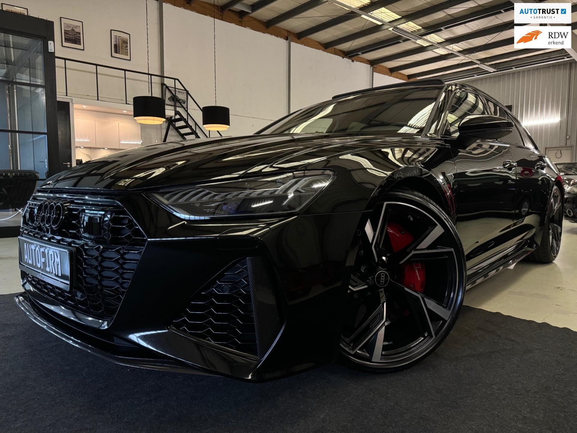 Audi A6 Avant RS 6|Keramisch|Panoramadak|Carbon Exterieur|60, Auto's, Automaat, Gebruikt, 600 pk, Leder