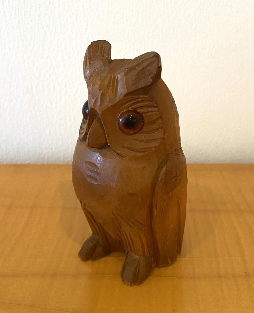 60 jaren uit hout gesneden UILTJE 10 cm hoog, Antiek en Kunst, Houtsnijwerk, Minder dan 20 cm, Ophalen of Verzenden, Hout