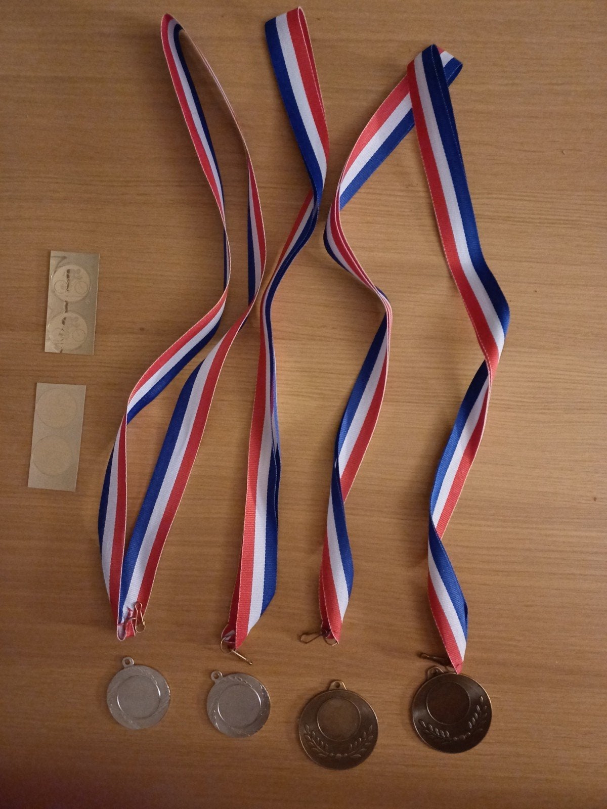 4 identieke medalles NIEUW!, Ophalen of Verzenden, Nieuw, Overige typen, Overige