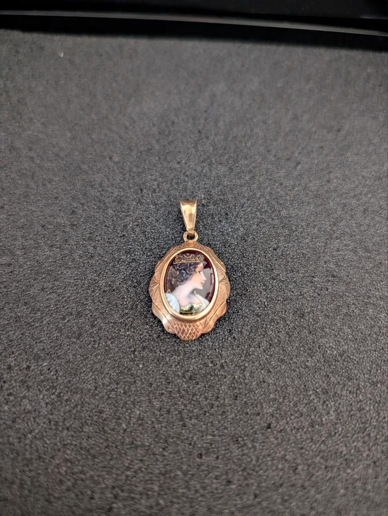 Gouden hanger, Ophalen of Verzenden, Zo goed als nieuw, Goud, Goud