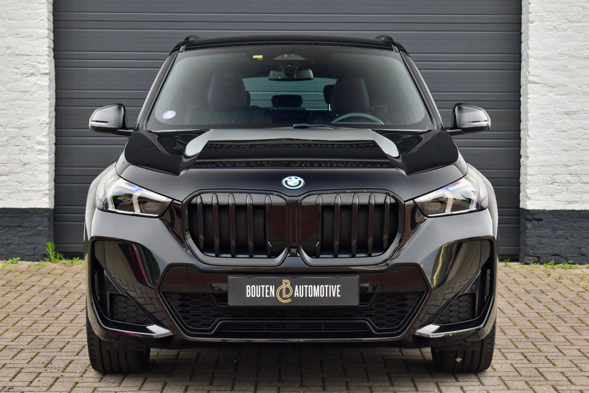 BMW X1 XDrive30e M-Sport | Leder | Head-Up | M-Stoelen | Tre, Dealer onderhouden, Zwart, Zwart, Leder