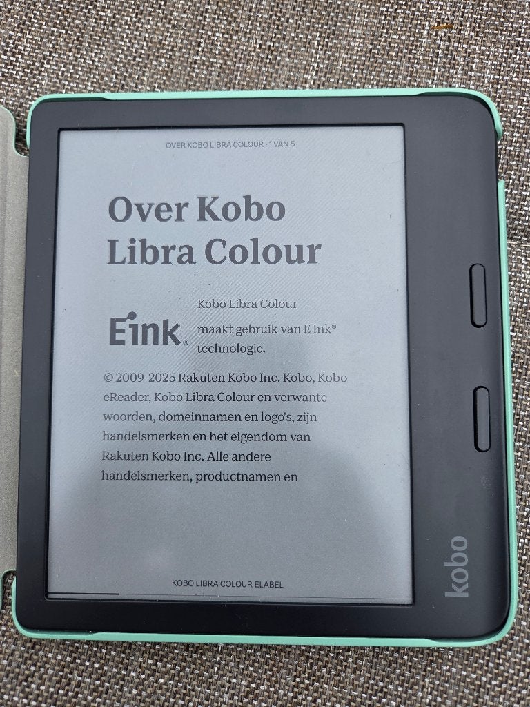 kobo libra  met originele cover, Computers en Software, E-readers, Ophalen, Kobo, Zo goed als nieuw, 7 inch