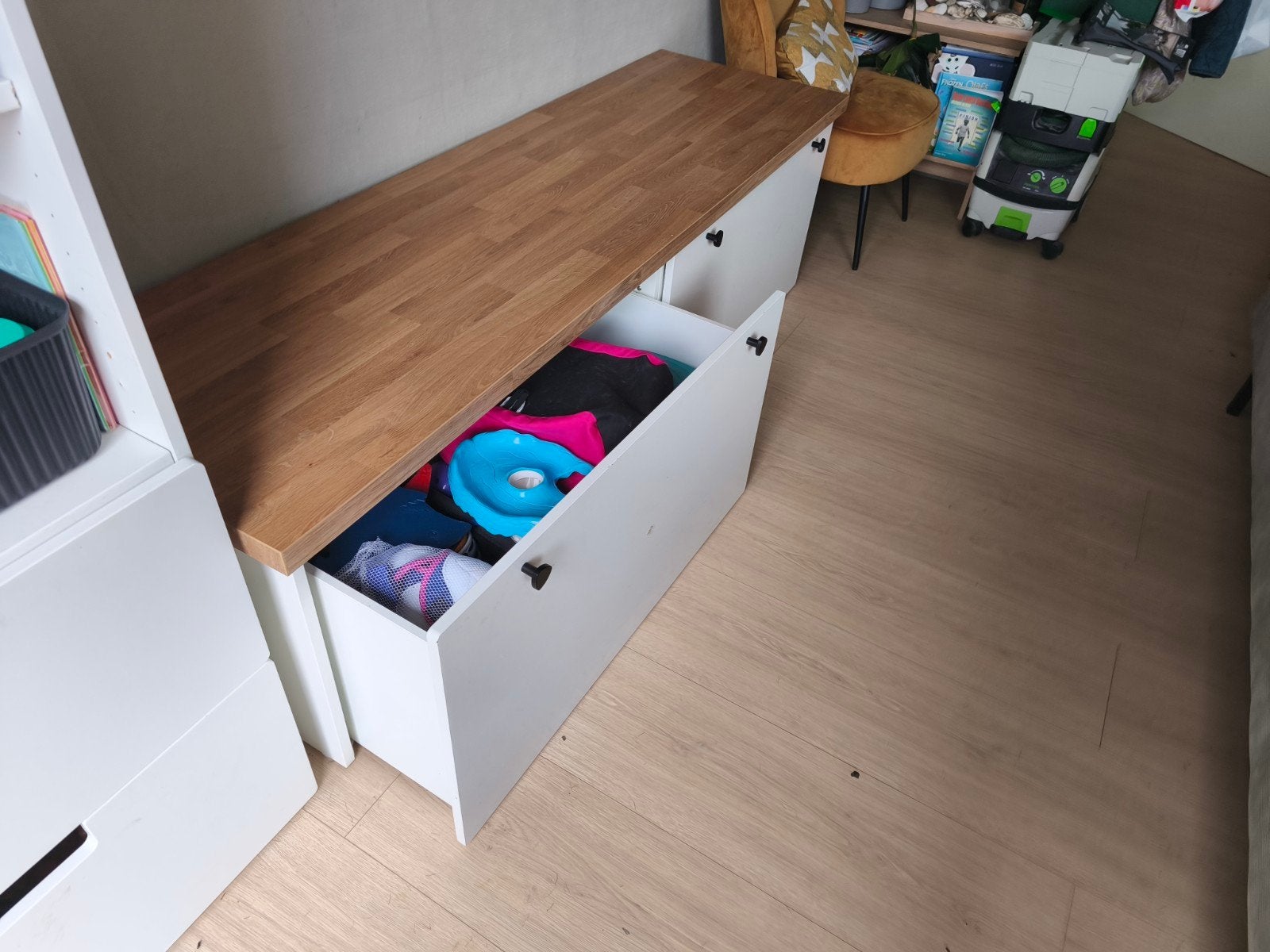 IKEA SMÅSTAD opbergbank met lades, wit/eiken, Ophalen, 100 tot 150 cm, Modern, Scandinavisch, Met lade(s)