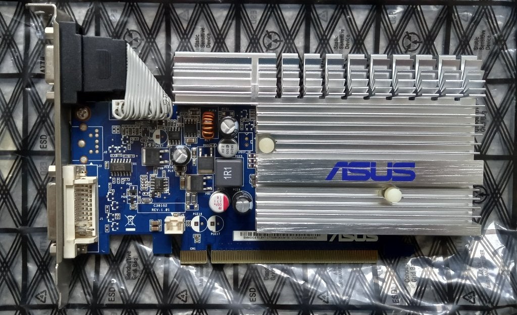 ASUS EN8400GS silent 512MB DDR2, Gebruikt, PCI-Express 2, Ophalen of Verzenden, GDDR2