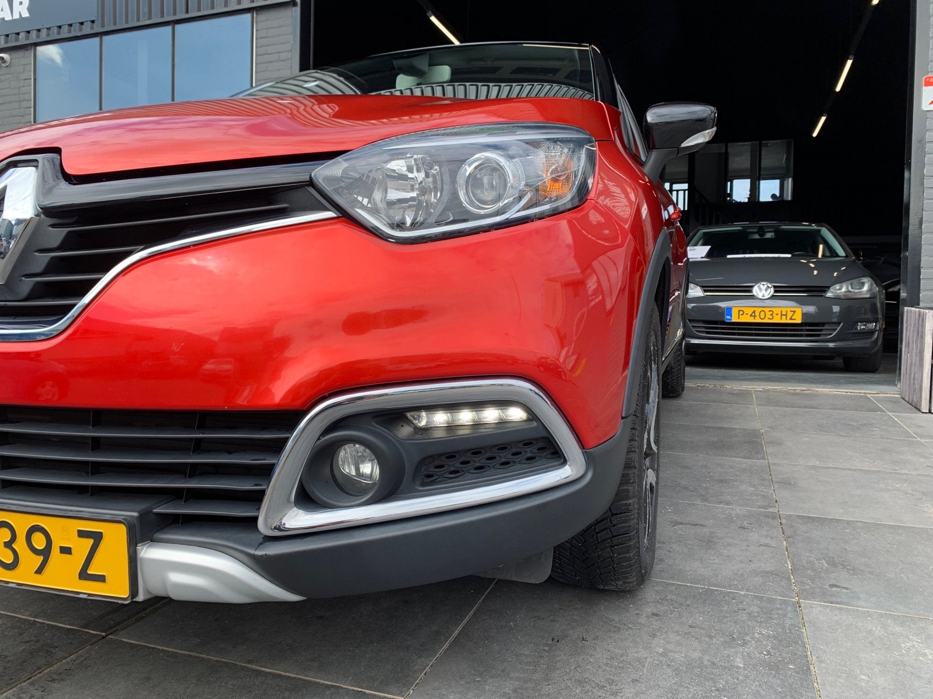 Renault Captur 0.9 TCe Xmod|Cruise|Camera|Stoelvw|NAVI|Leder, Auto's, Voorwielaandrijving, 898 cc, Gebruikt, Met garantie (alle)