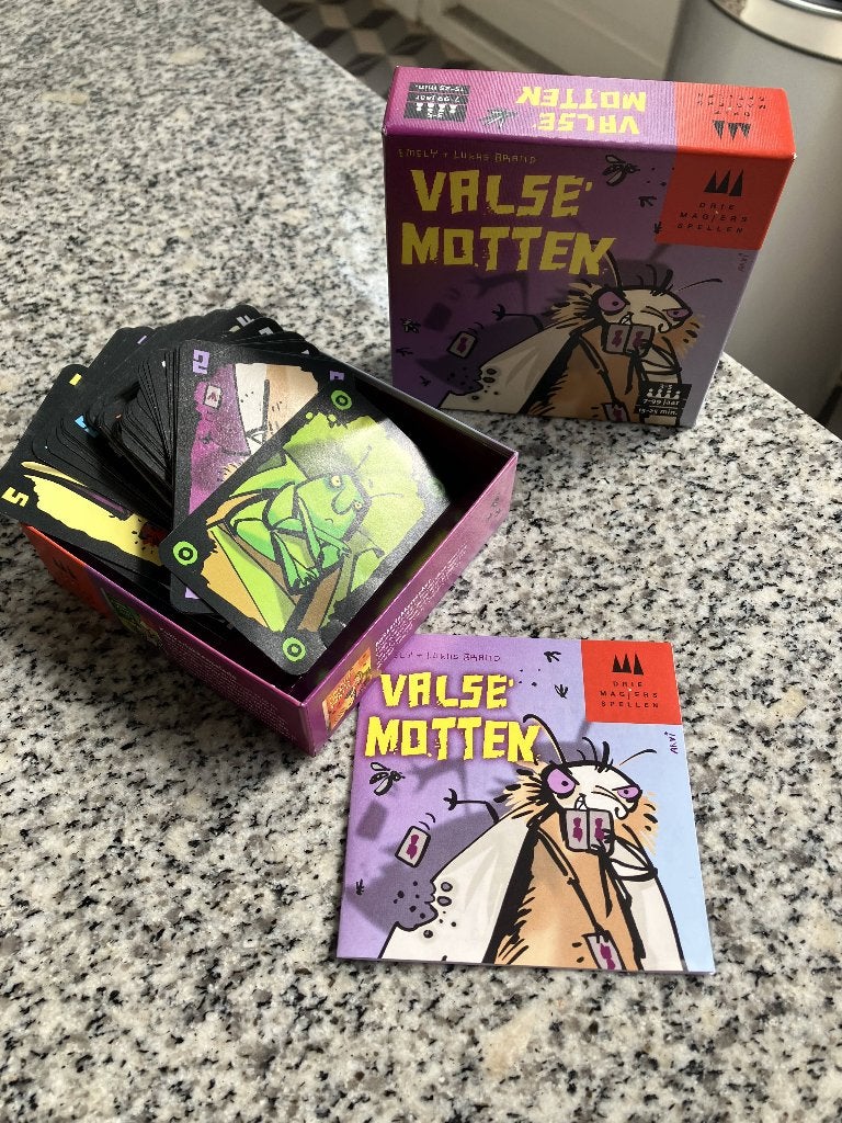 Valse Motten, Hobby en Vrije tijd, Gezelschapsspellen | Kaartspellen, Vijf spelers of meer, Ophalen of Verzenden, Zo goed als nieuw