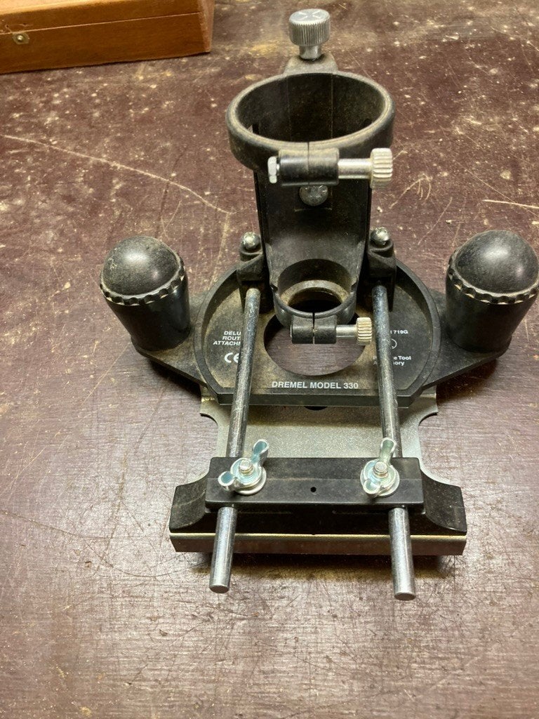 Dremel bovenfreeshulpstuk Model 330 modelbouw poppenhuisbouw, Ophalen of Verzenden, Zo goed als nieuw