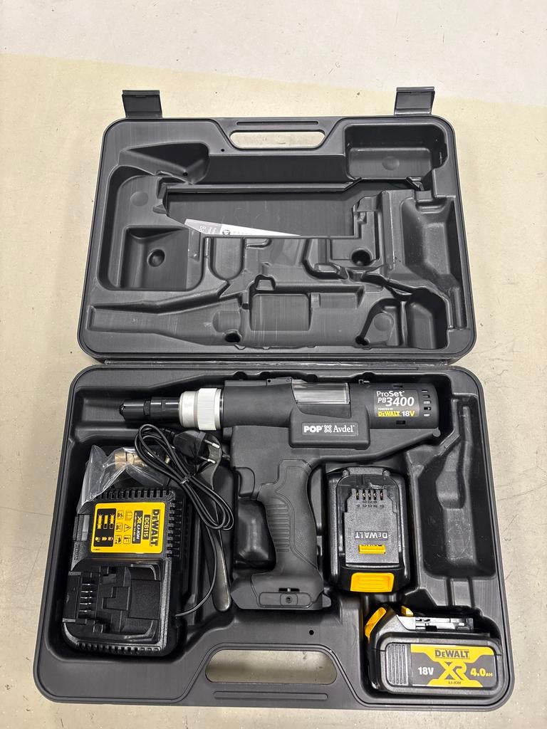 Dewalt Popnageltang - Nieuwstaat - 2 Accu's + Lader, Ophalen of Verzenden, Nieuw