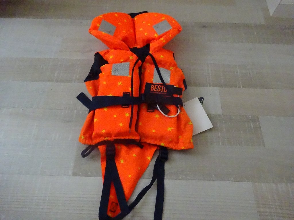 BESTO ZWEMVEST 5 - 15 KG NIEUW MET KAARTJE, Watersport en Boten, Watersportkleding, Ophalen of Verzenden, Nieuw, Kind, Reddingsvest of Zwemvest