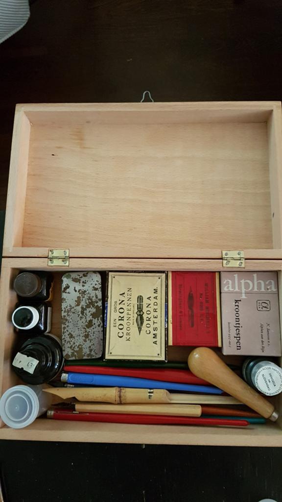 Tekenpennen set met ca. 250 kroontjes, Ophalen of Verzenden, Overige typen