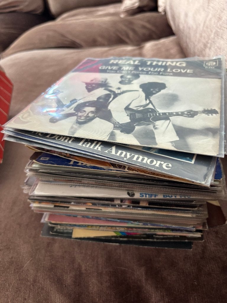 Ruim 200 vinyl singles met new Order Blue Monday, Ophalen of Verzenden, Gebruikt, 7 inch, Pop