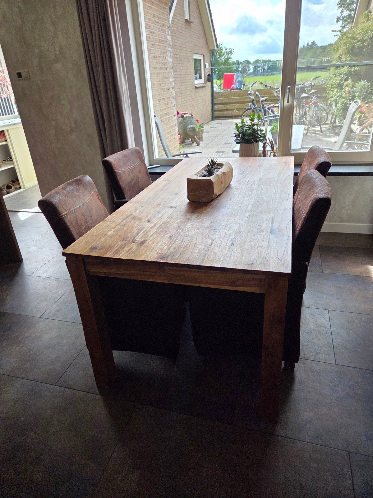 Massief houten eettafel., Huis en Inrichting, Ophalen, Gebruikt, Teakhout, 50 tot 100 cm