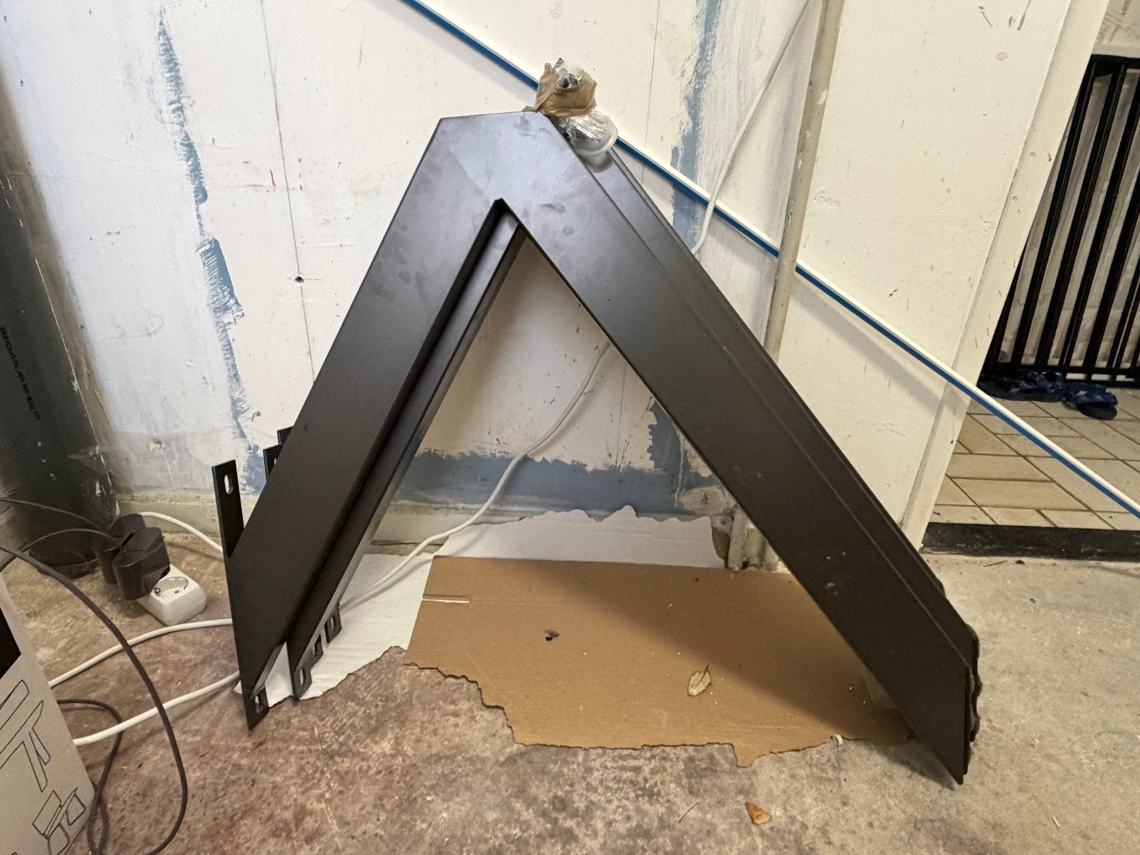 Tafel-/Spinnenpoot voor eettafel, Huis en Inrichting, Ophalen, Tafelpoot, 50 tot 100 cm, Zo goed als nieuw