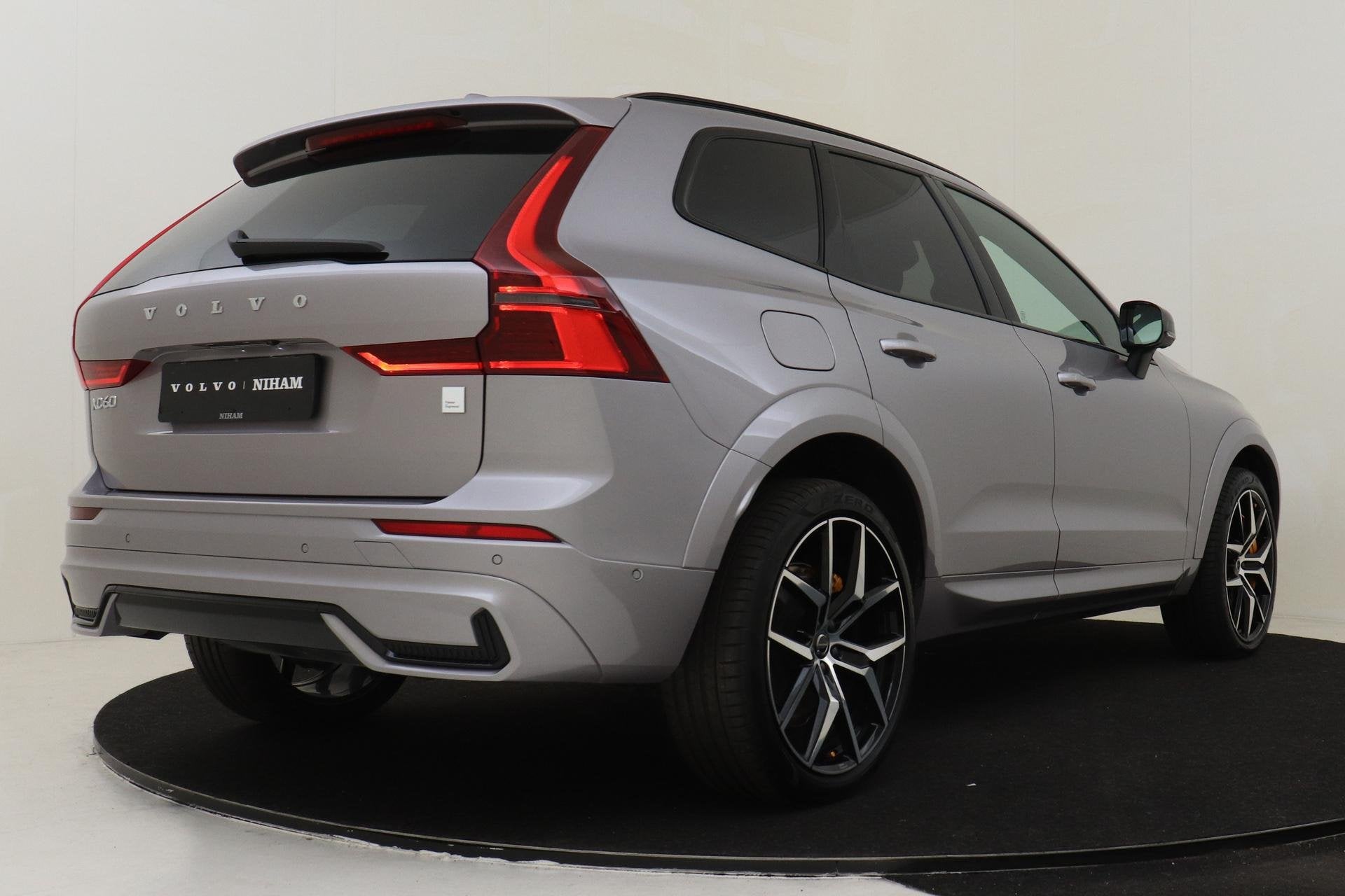 Volvo XC60 II T8 PLUG-IN HYBRID AWD POLESTAR ENGINEERED -PAN, Automaat, 12 maanden, Gebruikt, Euro 6