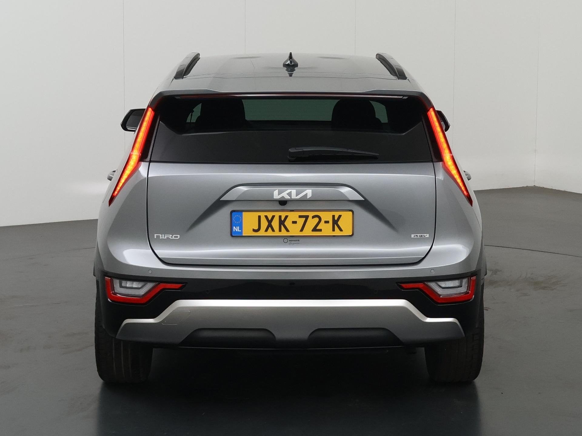 Foto 4 van Kia Niro 1.6 GDi PHEV DynamicPlusLine Edition | 18” lichtm