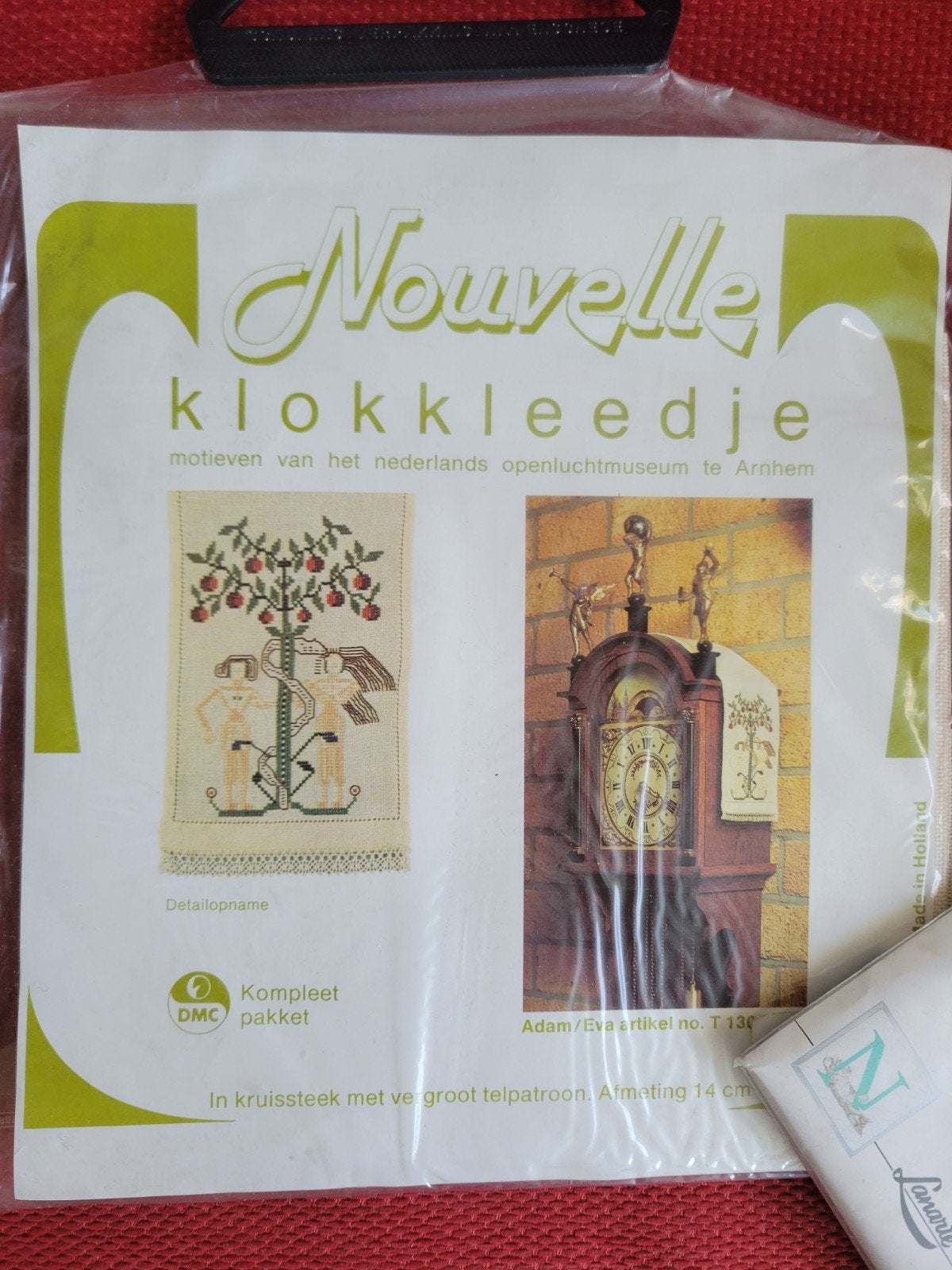 Borduurpakket kleedje/klokkleedje Openluchtmuseum Arnhem, Ophalen of Verzenden, Nieuw, Handborduren, Borduurpakket