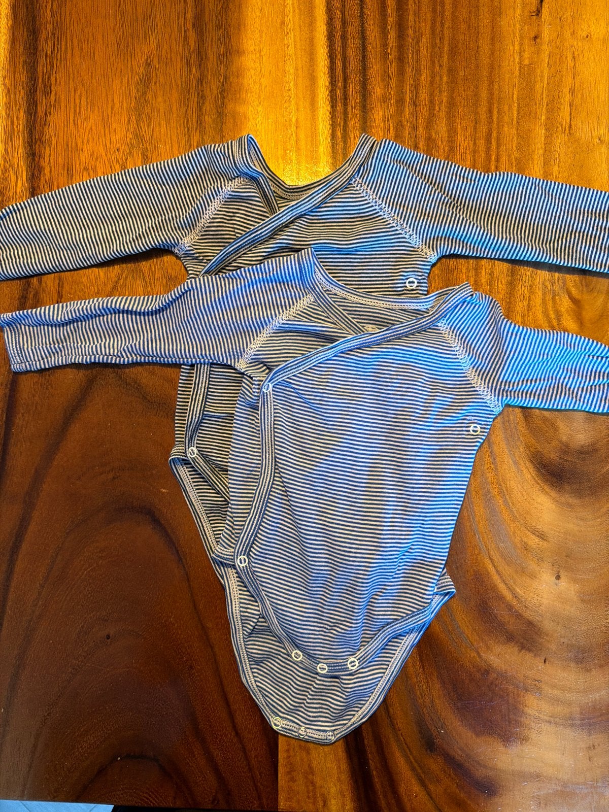 2x Petit Bateau overslagromper, nieuwstaat, 69 cm, Kinderen en Baby's, Ophalen of Verzenden, Nieuw, Jongetje of Meisje