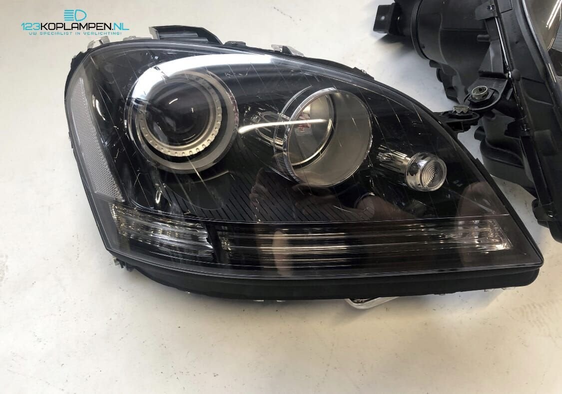 Mercedes ML W164 facelift AMG Bi Xenon koplamp links rechts, Ophalen, Gebruikt, -, -