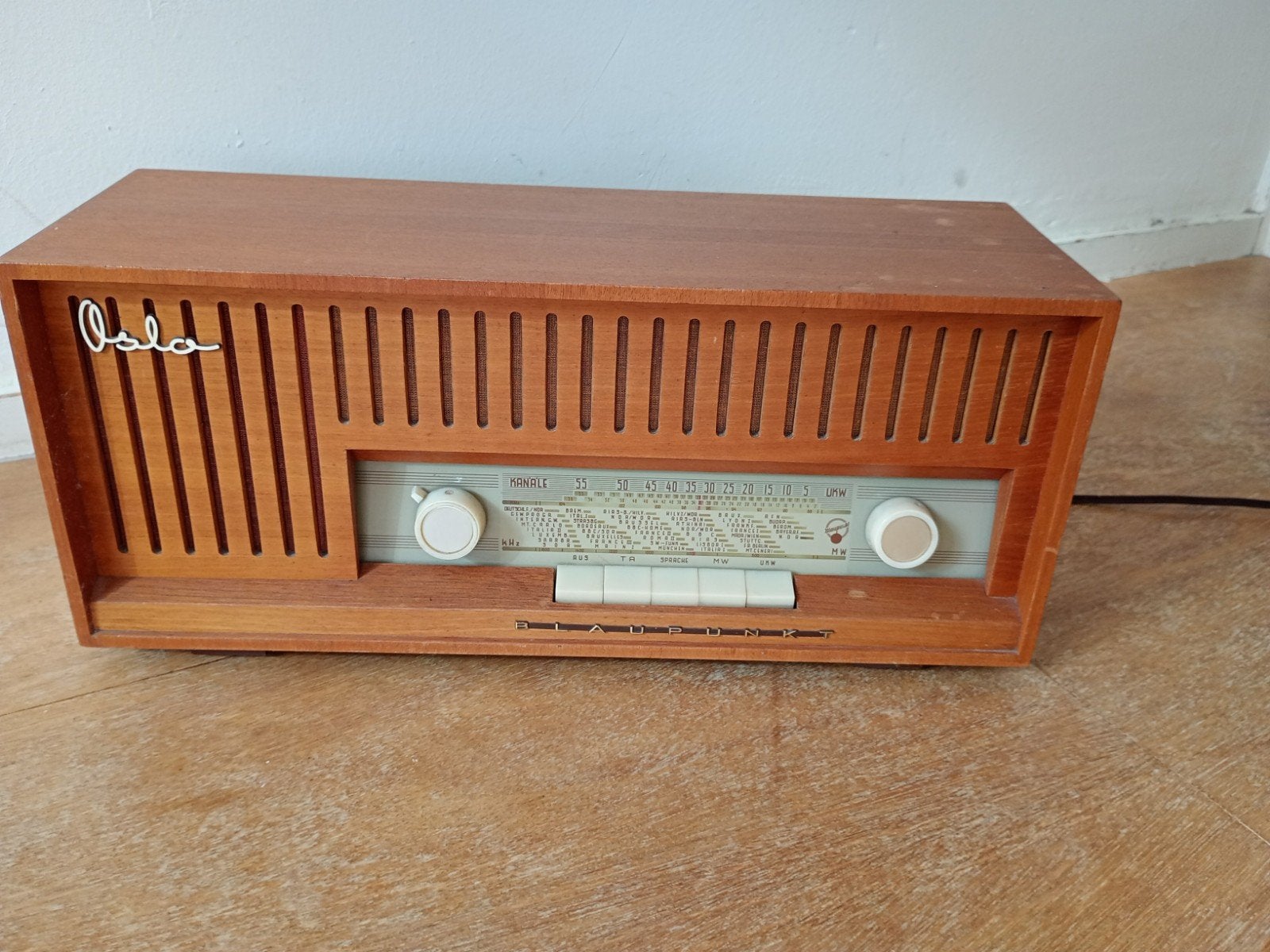 Blaupunkt Oslo buizen radio, Ophalen