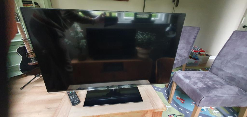 Panasonic full HD Led tv, Ophalen, Zo goed als nieuw, 50 Hz, Panasonic